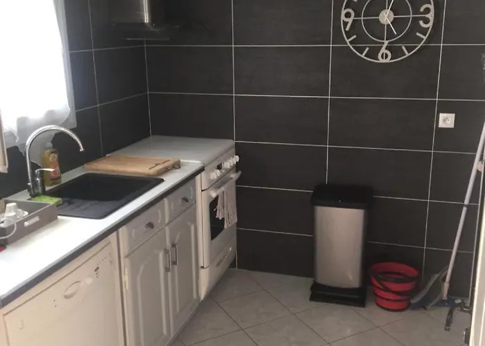Large In A Cozy House Σπίτι διακοπών Ormesson-sur-Marne
